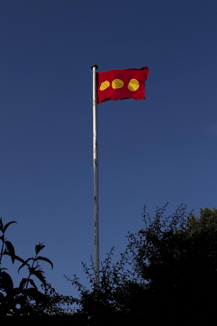 BALLADE. Betjente måtte affyre varselsskud, da de blev angrebet med bl.a. brandbomber på Christiania. 