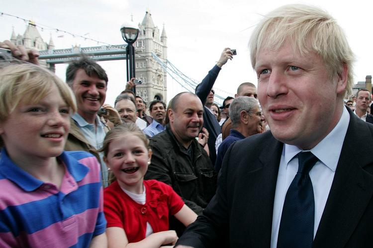 UDFALD. Den konservative Boris Johnson udfordrer sine politiske modstandere med et forsvar for ulighed og et angreb på lavtbegavede. 