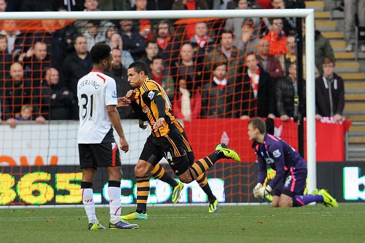 1-0. Det første mål mod Liverpool scorede Jake Livermore, da Hull vandt 3-1. 