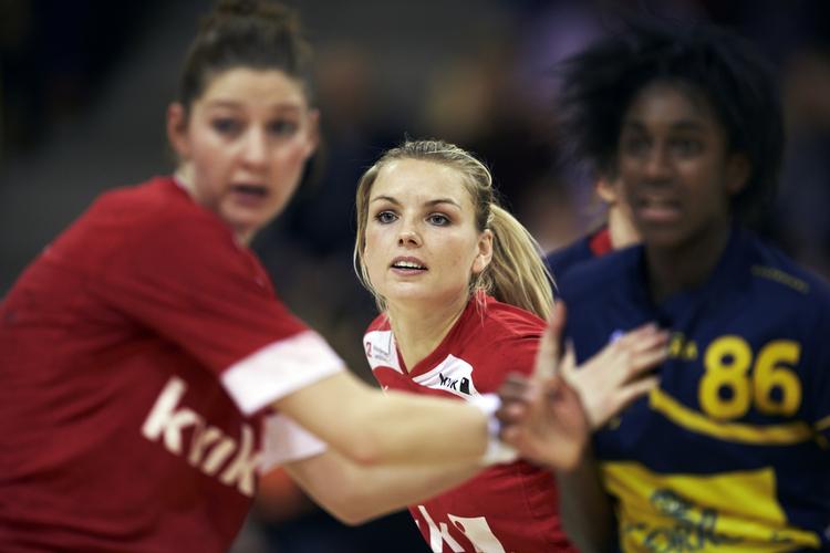 GENERALPRØVE. På lørdag er der point på spil for Marianne Bonde Pedersen (tv.) og Pernille Holsmsgaard (th.) 