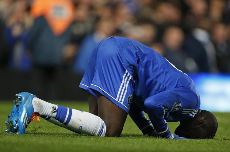 MÅL. Selv om Jose Mourinho ventede længe med at sætte Demba Ba på banen, fik han scoret mod Southampton. 