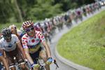 Holdånd. Michael Mørkøv begyndte sin karriere som banerytter, og i 2009 kom han til Team Saxo-Tinkoff, hvor han har kontrakt på endnu to år.  På billedet ses han iført den spættede bjergtrøje under Tour de France 2012. 