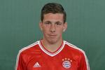 Supertalent. Pierre-Emile Højbjerg spillede ungdomsfodbold i Skjold, KB og Brøndby, inden han i 2012 rejste til München, hvor han er i lære - og allerede har fået sin debut: Danskeren blev den yngste spiller, FC Bayern nogen sinde har sendt på græs i Bundesligaen, da han 17 år og 251 gammel blev skiftet ind 13. april 2013 i en kamp mod Leverkusen. 