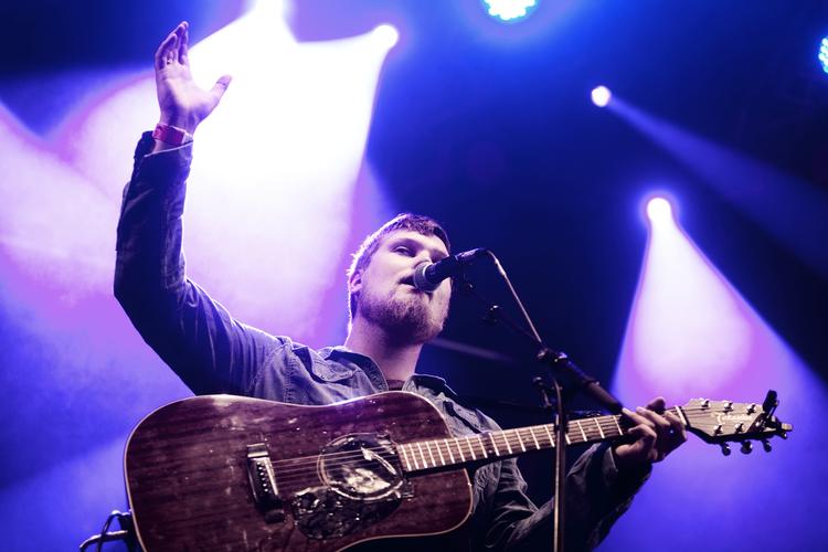 Ømt. Jonas Petersen og Hymns From Nineveh har lavet en af årets bedste sange. 