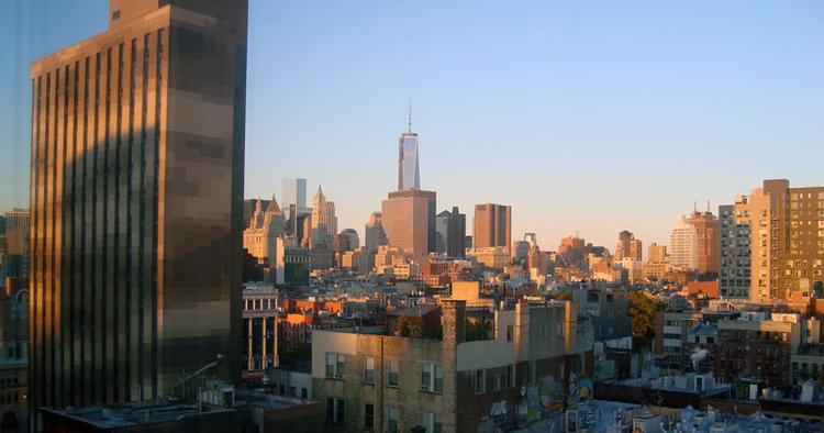 Udsigt. Næsten midt for ligger One World Trade Center. der snart vil være USA's højeste bygning. 