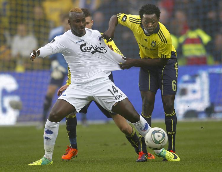 Superligaretur. Oluwafemi Ajilore (th) spillede i FCM 2004-2008, inden han rejste til Groningen i Holland. Forrige sæson var han udlejet til Brøndby. 