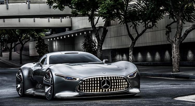 Variation. Det er imponerende, hvordan designerne bag Gran Turismo 6 har formået af gøre bilerne forskellige, ikke blot i udseende men bestemt også i køreegenskaber og oplevelsen af fart. (billede fra spillet) 