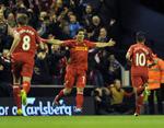 TOPSCORER. Som den første i Premier League i to år og en dag scorede Luis Suarez fire mål i en Premier League-kamp. 