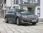 fornyet. Det er svært at se, men Opel Insignia er strammet op hist og her, bl.a. er der nyt design af forlygterne. Foto: Allan Graubæk 