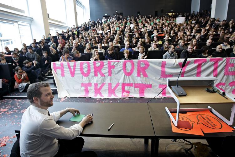 Reform-uenighed. Morten Østergaard har været i et decideret stormvejr fra de studerende på grund af omstridt studiereform. Også universiteterne kritiserer politikerne. 