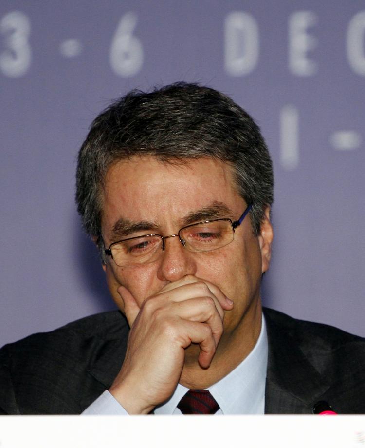 Rørt. WTO's topchef, Roberto Azevedo, måtte knibe en tåre, da aftalen var på plads. 