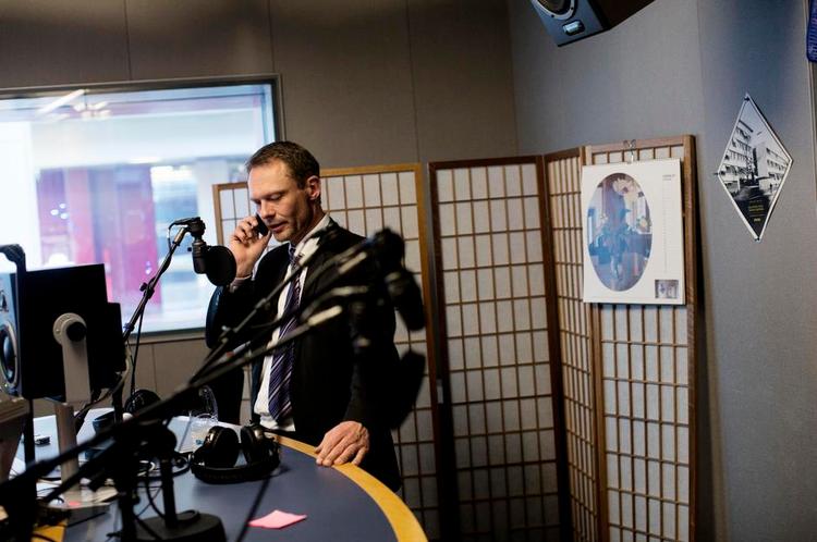 Borgmester. Dansk Folkepartis Carl Christian Ebbesen har haft en heftig uge med en politisk kabale, der gik op, benhårde journalister og Elvis til julefrokost. 