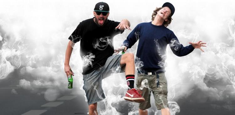 drengerøve. Jonny Hefty og Jøden blæser på de gode manerer og er alligevel det mest stokkonservative (og hjertelige) makkerpar. 