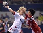 SMAK. Japanerne formåede at dæmme op for Jane Schumacher og de øvrige danskere indtil de sidste 20 minutter. 