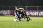 Nærkamp. Quincy Antipas kommer - nogenlunde - bedst ud af denne duel. 