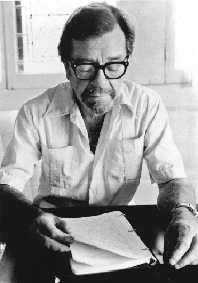 Pris. John Williams så aldrig sin roman 'Stoner' få succes, men han oplevede at få National Book Award for romanen 'Augustus' i 1973. Privatfoto. 