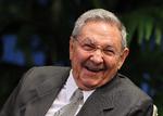 Yes! Raul Castro har grund til at være glad. Cubas præsident får slettet 90 procent af landets gæld til Rusland. 