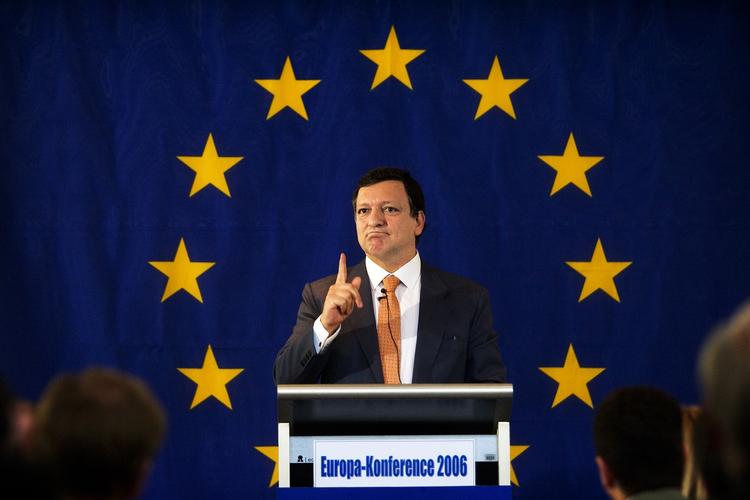 Formand. EU-kommissionens José Manuel Barroso minder om, at det snart er 100 år siden, spændingerne mellem Europas nationer endte i en ødelæggende krig. 