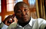 Mindeceremoni. Tegnsprogstolen, Thamsanqa Jantjie, der lavede mærkelige fagter under Mandelas mindehøjtidelighed, taler ud om episoden. 