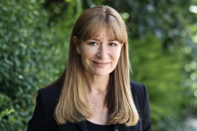 Videnskab. Professor Bente Klarlund Pedersen har stævnet  forskningsminister Morten Østergaard (R) og Udvalget vedrørende Videnskabelig Uredelighed. 