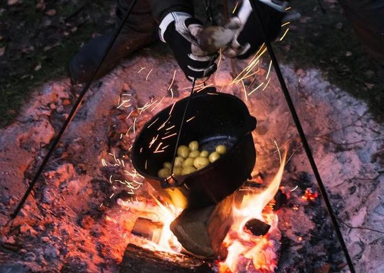 Karameliserede. De brune kartofler må godt brænde en lille smule på for at få den gode karamelsmag. 
