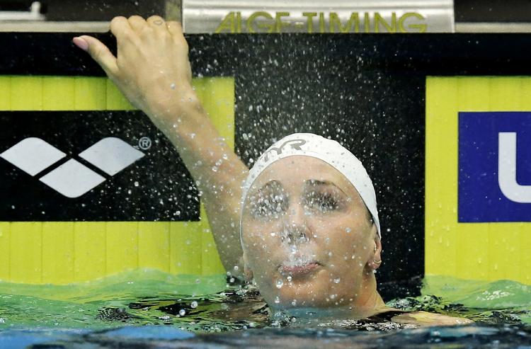 FORSTÆRKNING. Til aftenens finale i 4x50 meter fri for mixede hold skal Jeanette Ottesen svømme sidsteturen side om side med de bedste mandlige sprintere. 