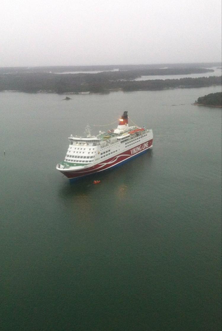 Færge. Amorella er grundstødt på vej til Stockholm fra Åbo. 