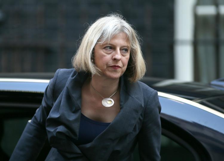 Slaveribekæmper. Den britiske indenrigsminister, Theresa May, lover, at et nyt lovforslag om moderne slaveri vil blive vedtaget inden det britiske parlamentsvalg i 2015. Med den nye lov vil menneskehandlere kunne idømmes en livsvarig fængselsstraf. 