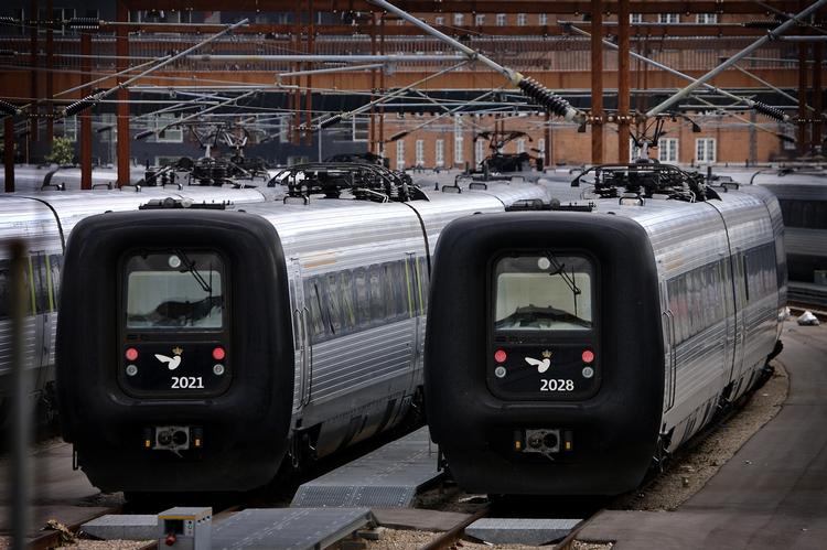 Samråd. Skatteminister Jonas Dahl (SF) skal i samråd om regeringens finansiering af togfonden. 