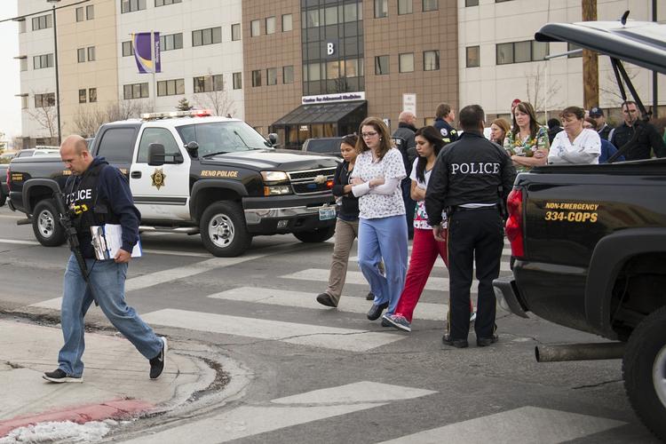 Opgør. Bygningen, hvor skyderiet fandt sted, er tilknyttet hospitalet Renown Regional Medical Center, der ligger i byen Reno. 