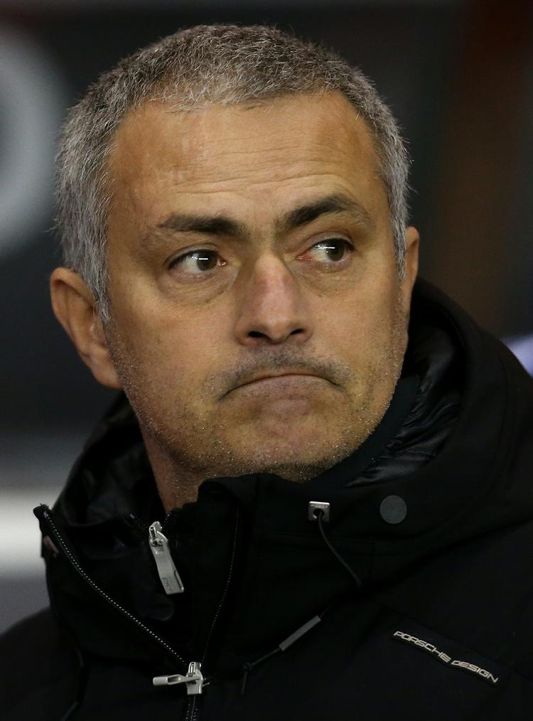 utilfreds. Chelsea-træner José Mourinho så angriberne brænde chancer på stribe, da holdet blev sendt ud af League Cuppen af Sunderland. 