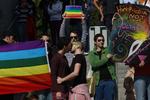 Protester. De russiske anti-homo love møder stor modstand i det internationale samfund. Her er det græske demonstranter, der viser deres støtte til de homoseksuelles rettigheder i forbindelse med overdragelsen af den olympiske flamme i Athen. 