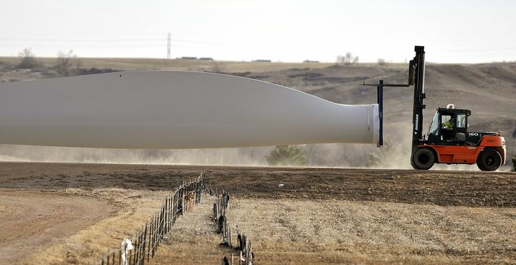 vindblæst. Vestas skal levere 175 vindmøller til USA. Møllerne skal produceres i landet, og det vil udløse hundredevis af nye job lokalt. 