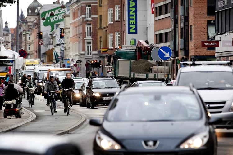 Makeover. Amagerbrogade skal have den helt store tur. Brede cykelstier og fortove, buslommer og plads til biler. 