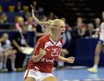 Afgørende. Trine Østergaard fik med en række scoringer vendt den truende nedtur til en plads i semifinalen ved VM. 