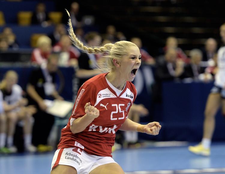 Afgørende. Trine Østergaard fik med en række scoringer vendt den truende nedtur til en plads i semifinalen ved VM. 