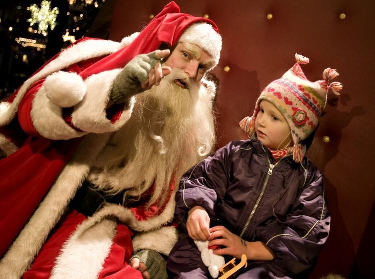 Barndom. Troen på julemanden hører barndommen til. Når troen stopper kan det ses som et overgangsritual fra barn til voksen, mener Klarlund. 