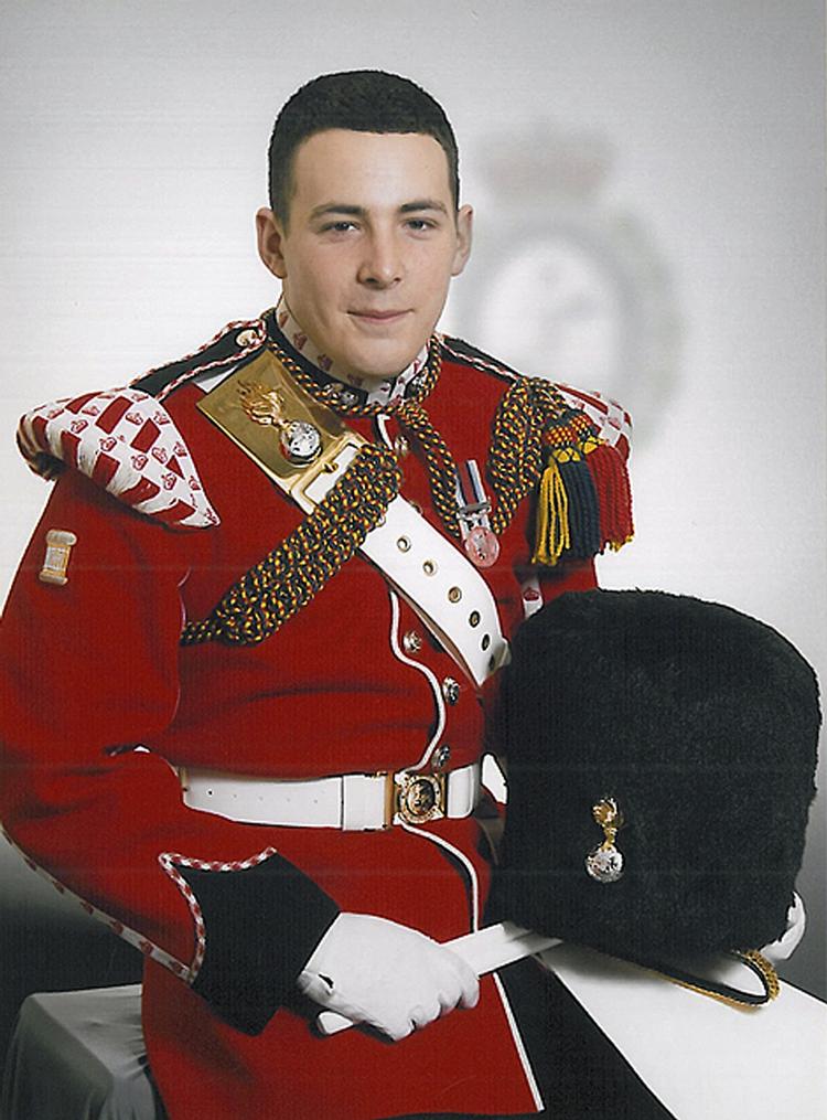 Dræbt. Lee Rigby blev et tilfældigt offer for to islamisters vrede. 22. maj blev han stukket ihjel på gaden i London. 