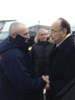 Velkomst. Tysklands tidligere udenrigsminister  Hans-Dietrich Genscher tager imod Mikhail Khodorkovskij i Berlin. 