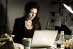 Julia Lahme blev hacket og måtte se sine mails forsvinde en for en. Hendes kunder fik også mærkelige, falske mails fra hende. Nu har hun bygget et digitalt fort om sig selv og sine medarbejdere. 