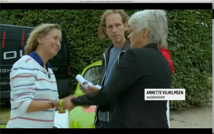 Tvivl. Først var der ikke aftalt spil. Senere sagde Lisbeth Zornig, at der ikke var lige vilkår for alle. Nu melder bestyrelsesformand i Huset Zornig, Mikael Lindholm,  ud, at »det hele tiden var underforstået fra ministeriets side, at vi skulle have den million«. 