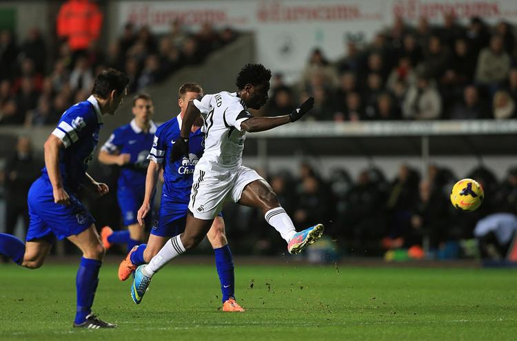 BESEJRET. Swansea mistede point seks minutter før tid, da Everton scorede på et frispark. 