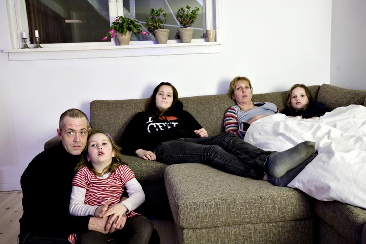 dyrere. Der er varsel om prisstigninger i januar. Det gælder udgifter til tv, varme, forsikringer, togrejser, internet og telefon. 