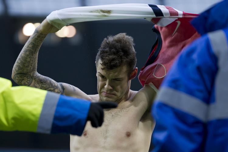 Udspillet. Jack Wilshere emmede af frustrationer efter 3-6-nederlaget til Manchester City. 