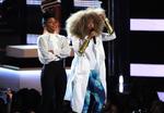 Powerduo. Janelle Monáe (t.v.) og Erykah Badu beviste i 2013, at de var soulens d.r.o.n.n.i.n.g.e.r. 