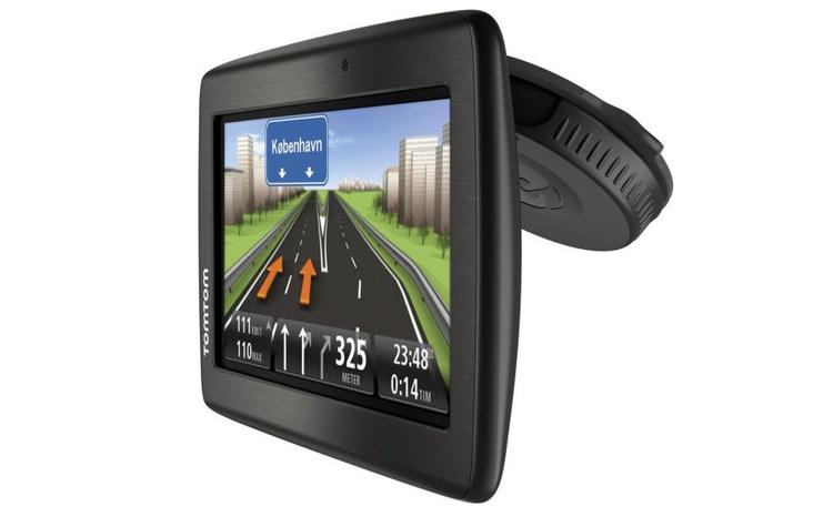 stifinder. TomTom Via M 135 Europe har en skærmstørrelse på 5 tommer. 