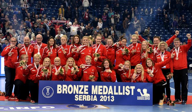 USÆDVANLIGT. To VM-medaljer i samme år, sølv til mændene og bronze til kvinderne, har Danmark aldrig opnået tidligere. 