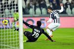 TOPHOLD. Imodsætning til Inter og Milan har Juventus købt profiler, og det kan ses i stillingen, påpeger Carlos Tevez. 
