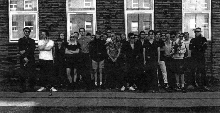 class of 2013. 'Dokument #1' går ikke så pædagogisk til værks i sit forsøg på at dokumentere den opblomstring, der finder sted i den københavnske undergrund for tiden. Men musikken er fremragende. 