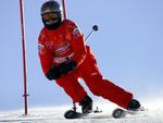 Styrt. Racerkøreren Michael Schumacher er blevet ramt af en hjerneblødning efter et skistyrt, og han er derfor i livsfare, beretter franske medier. 